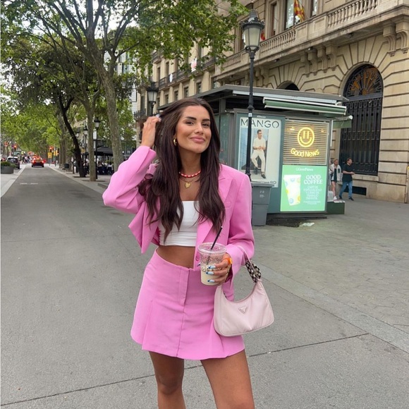 ZARA crop blazer & box pleat mini skirt